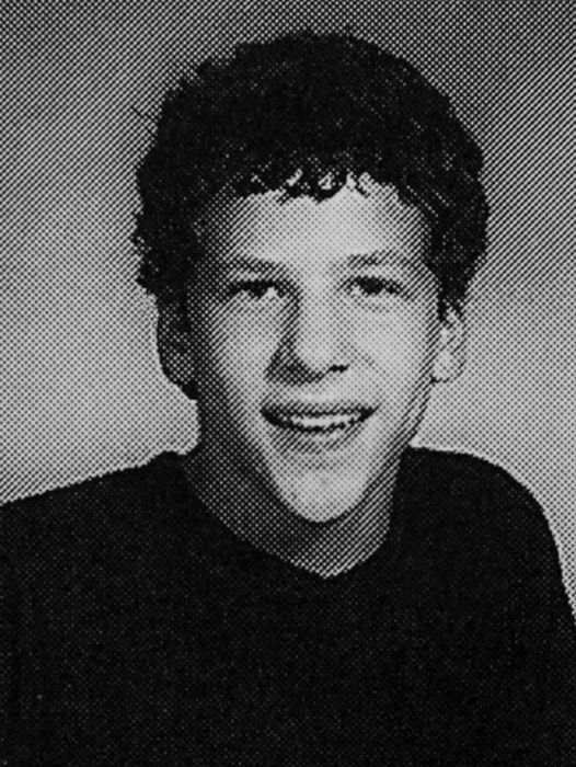 High-School Yearbook Photos of Famous People (63 pics)