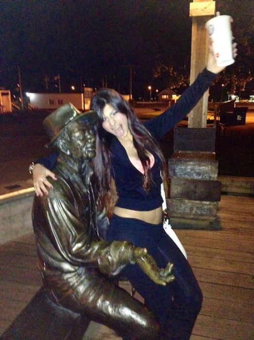 Drunk People Are Hilarious (49 pics)
