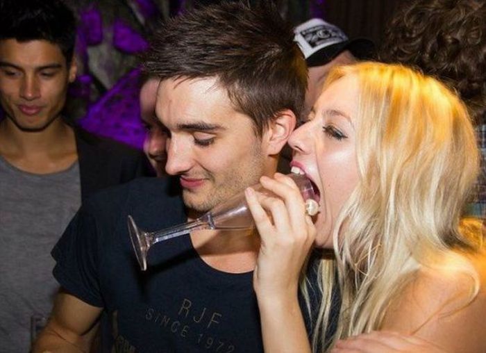 Drunk People Are Hilarious (49 pics)