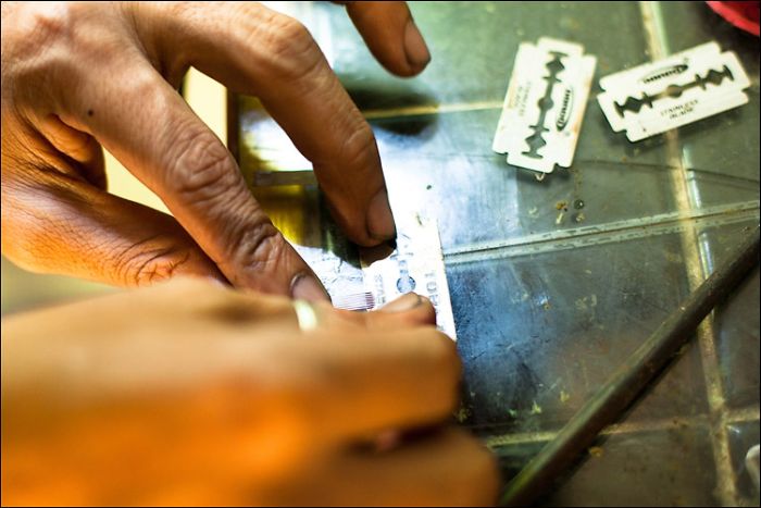 How Bamboo Tattoos Are Made (10 pics)