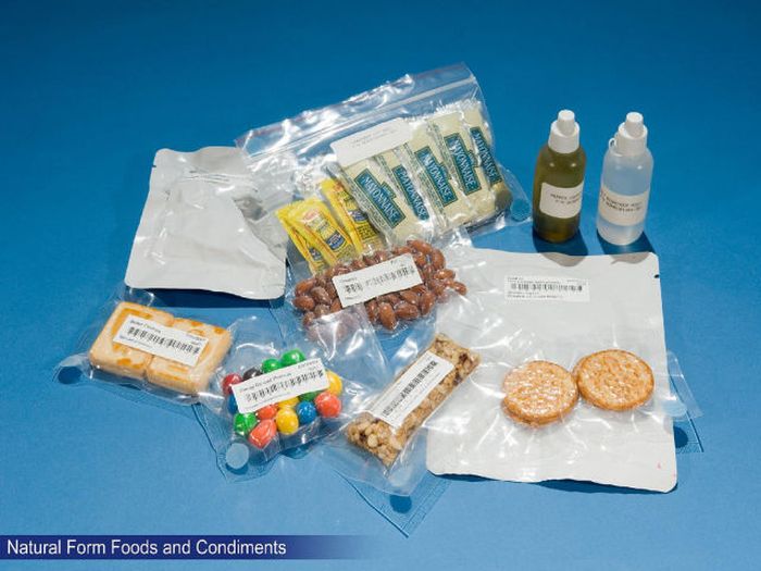 Space Food from the Last 50 Years (9 pics)