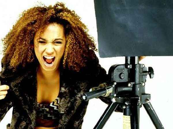 Mel B. Can't Keep Her Mouth Shut (50 pics)