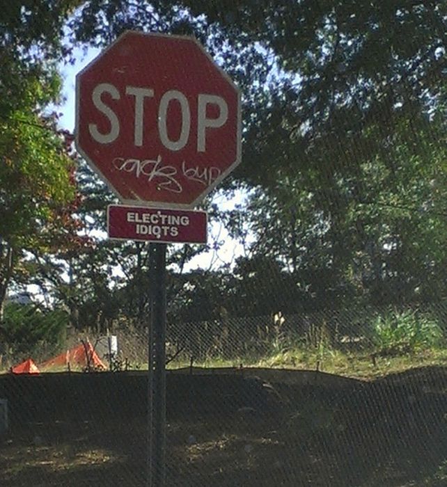 The Best Hacked Street Signs (24 pics)