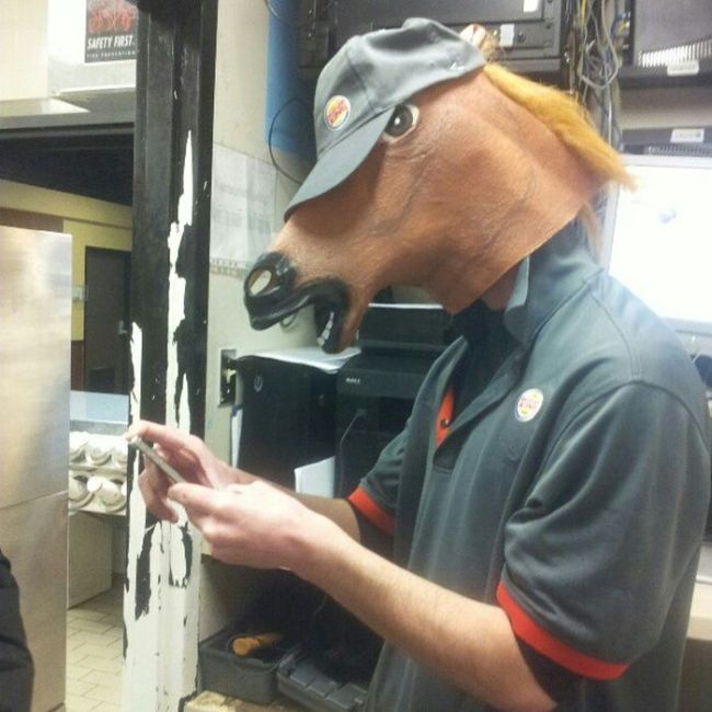 Horsing Around (38 pics)