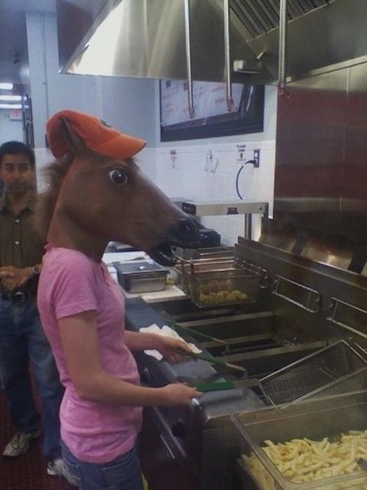 Horsing Around (38 pics)