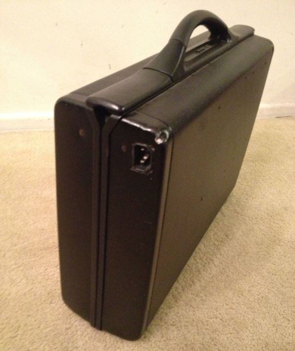 Briefcase PC (8 pics)