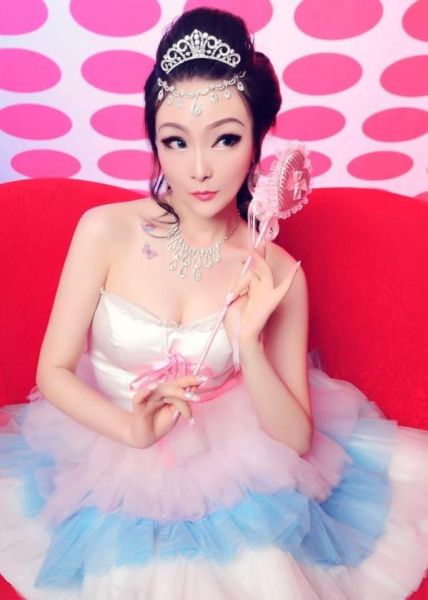 Real-Life Doll from Asia (40 pics)