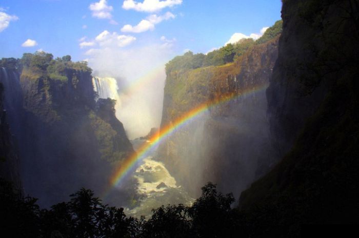 Amazing Double Rainbow Over Victoria Falls (12 pics)