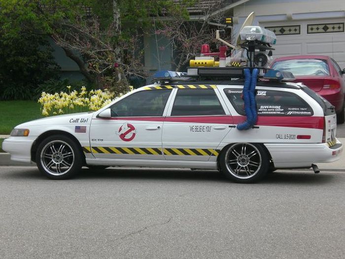 Fictional Vehicles IRL (24 pics)