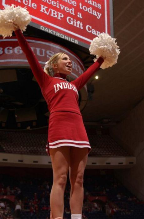 Indiana University vs University of Michigan Cheerleaders (70 pics)