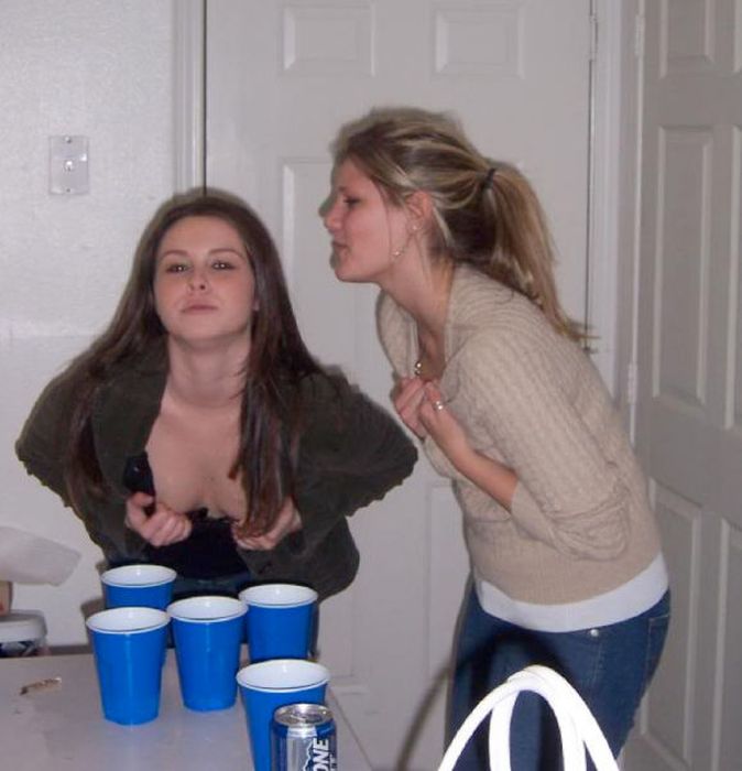Girls Love Beer Pong (70 pics)