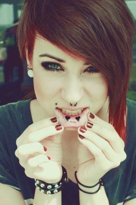 Cute Emo Girls. Part 2 (58 pics)