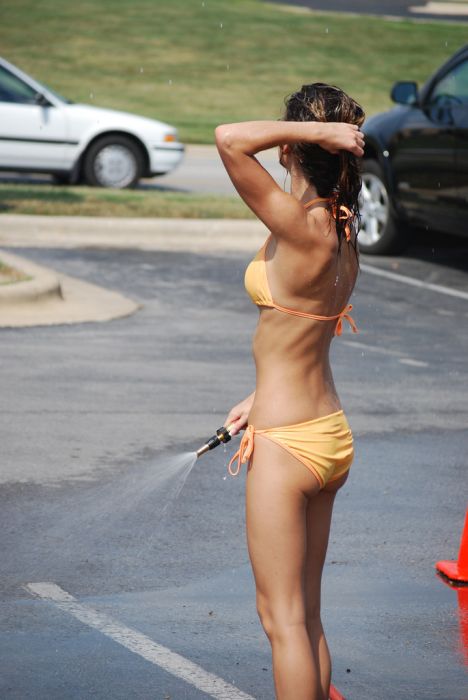 Amateur Bikini Car Wash. Part 2 (64 pics)