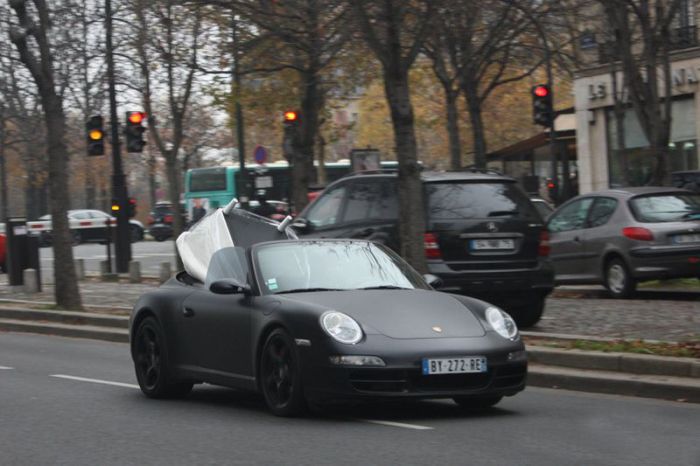 Another Use of Porsche 997 Carrera S Convertible (4 pics)