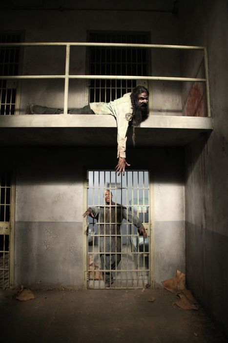 Prison Set of The Walking Dead (37 pics)