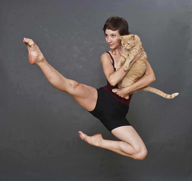 WTF Pictures Of People Posing With Animals (49 pics)