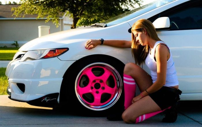 Girls and Cars. Part 2 (70 pics)