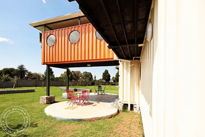 Container House (38 pics)