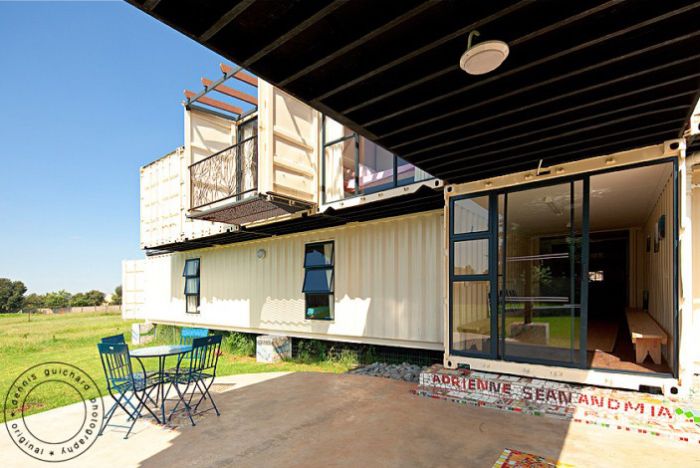 Container House (38 pics)