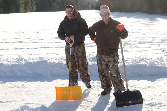 DIY Ice Rink (32 pics)