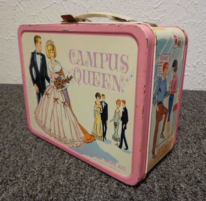 Vintage Lunch Boxes (101 pics)