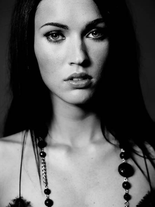 Photo Tribute to Megan Fox (76 pics)