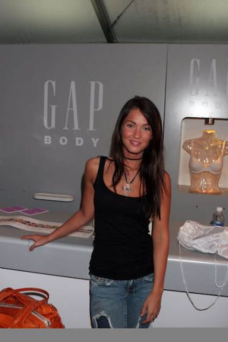 Photo Tribute to Megan Fox (76 pics)