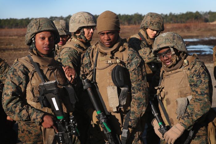 Female Marines (30 pics)