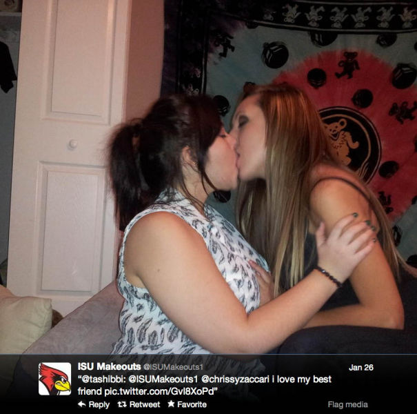 The Best of Twitter’s College Make-Outs Pics (55 pics)