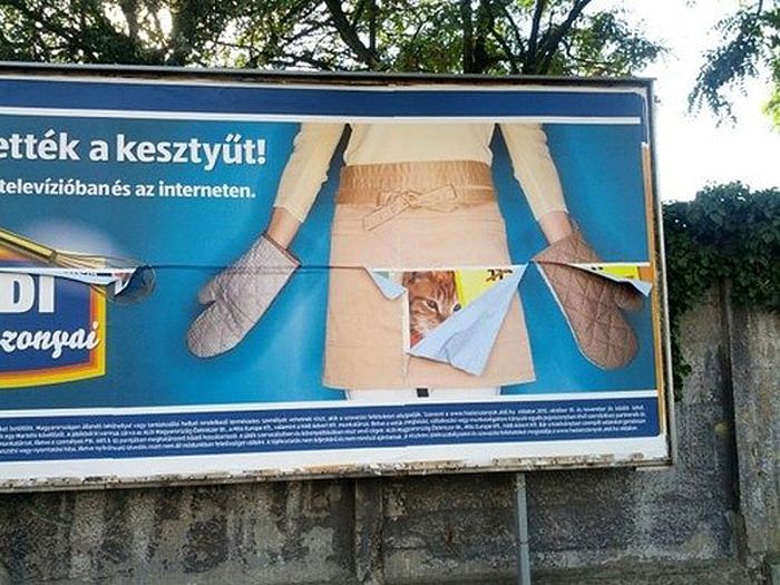 Advertising Placement Fails (20 pics)