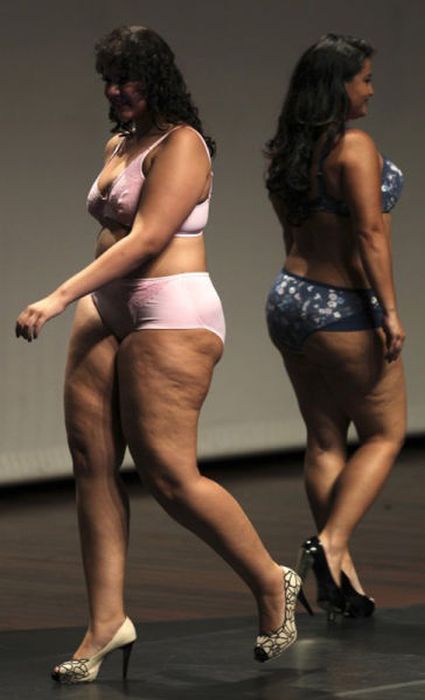 Fashion Show for Overweight Women (19 pics)