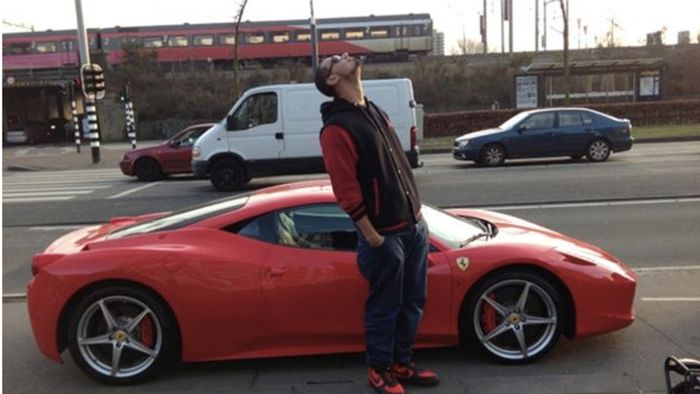 Netherlands' DJ Afrojack Crashed His Ferrari (2 pics)