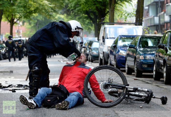 Cool Cops (36 pics)