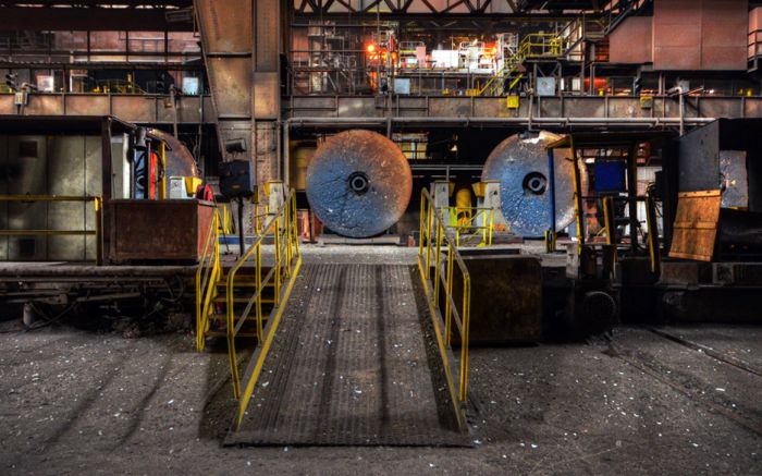 Abandoned Steel Plant (23 pics)