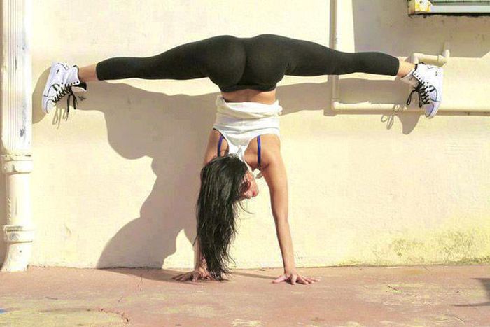Fit and Flexible Girls (41 pics)