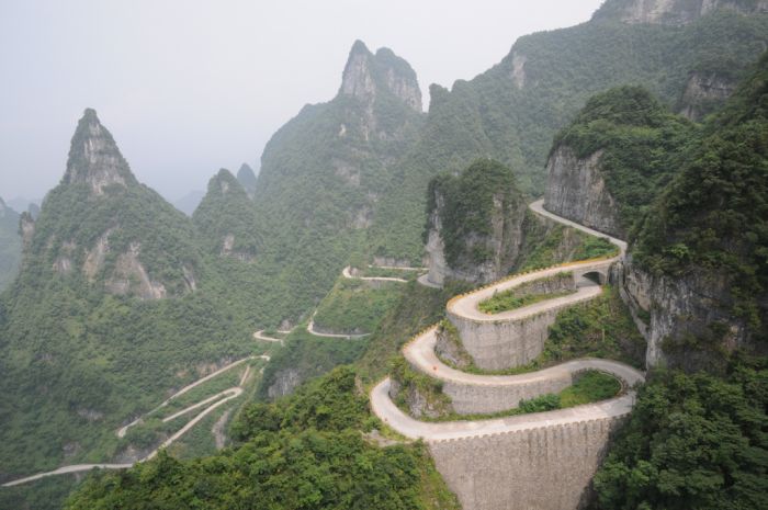The Most Beautiful Roads in the World (23 pics)