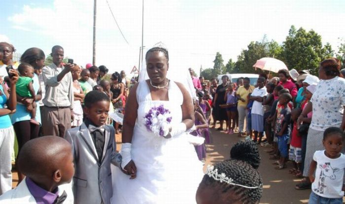 8-Year-Old Boy Marries 61-Year-Old Woman (6 pics)