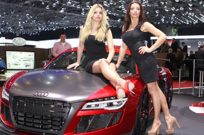 Girls at Geneva Motor Show 2013. Part 2 (130 pics)