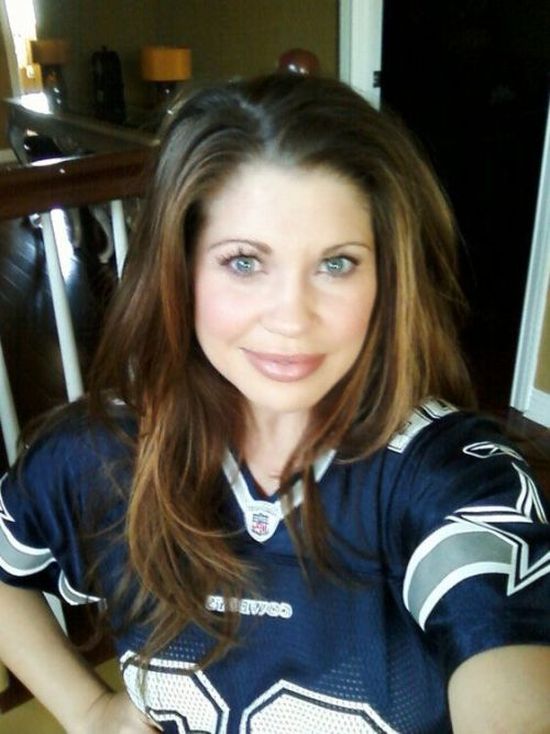 Danielle Fishel Then and Now (17 pics)