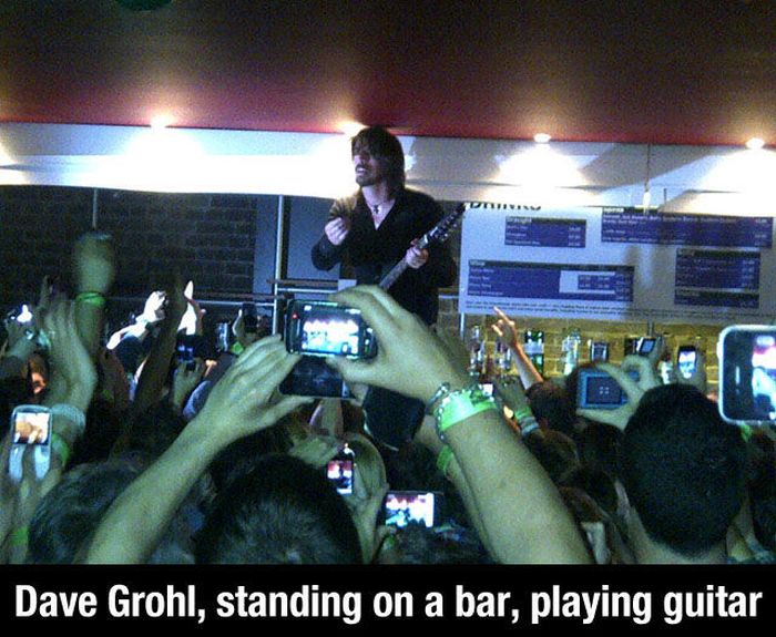 Dave Grohl is Truly Awesome (20 pics + video)