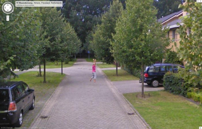 Interesting and Funny Google Street View Images. Part 3 (37 pics)