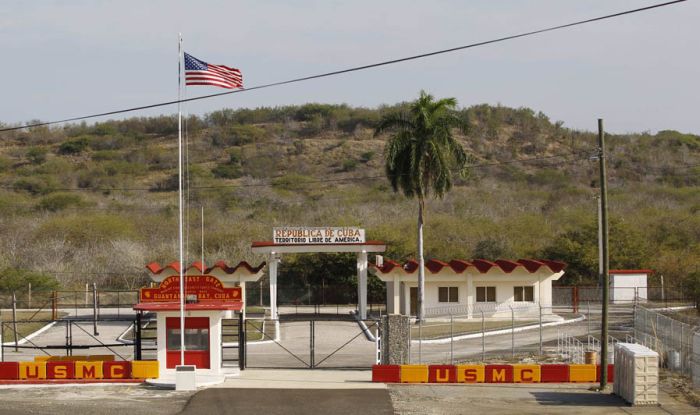 Inside Guantanamo Bay (41 pics)