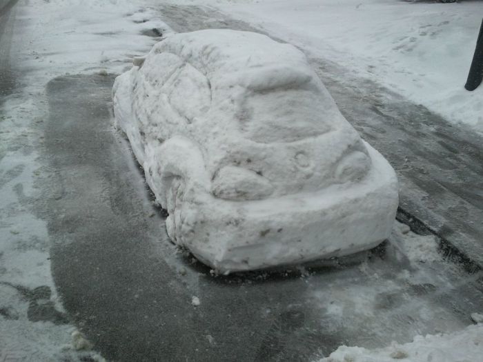 Parking Ticket for a Snowman's Car (3 pics)