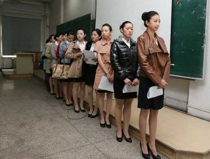 Castings for Stewardesses in China (24 pics)