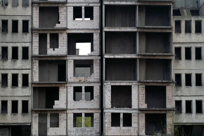 Repetitive Photos (58 pics)