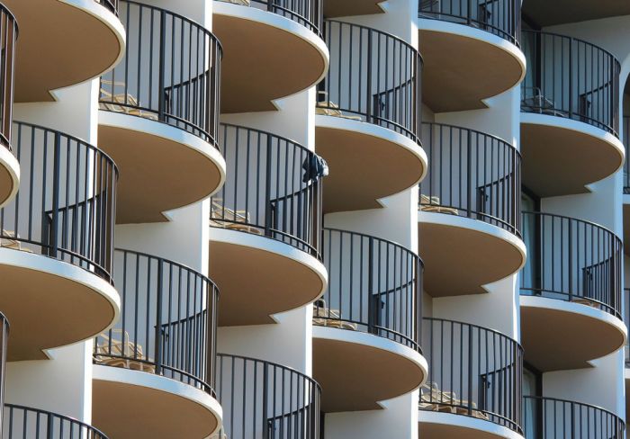 Repetitive Photos (58 pics)