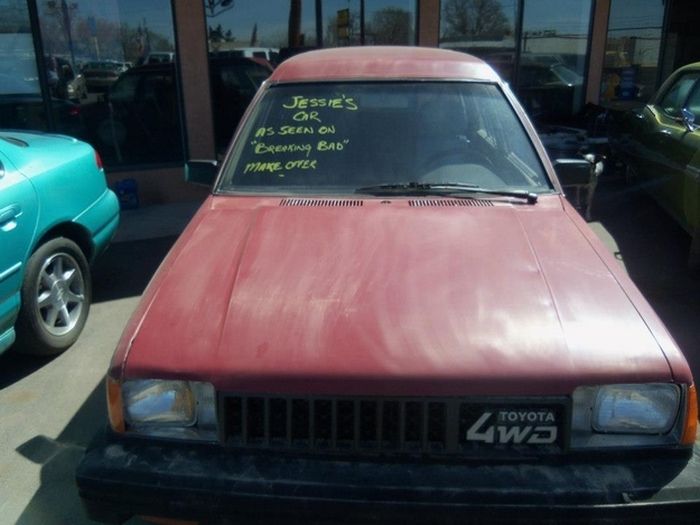 Jesse Pinkman's Car From "Breaking Bad" (3 pics)