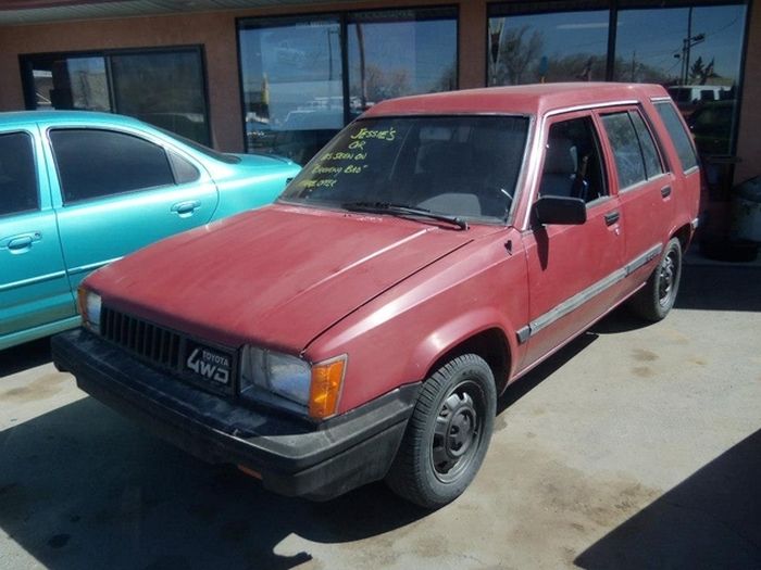Jesse Pinkman's Car From "Breaking Bad" (3 pics)