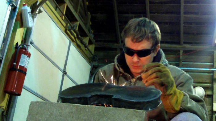 Making of the Steel Violin (32 pics)
