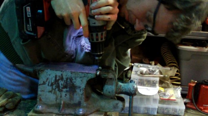 Making of the Steel Violin (32 pics)